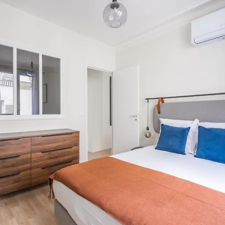 1B.Luxury New Flat/Full Equipped/Champs Elysees/Ar